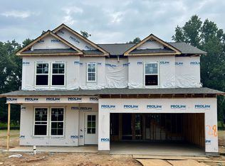 384 Crimson Feather Dr, Jefferson, GA 30549