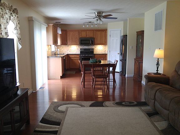 5th image of 3318 Montpelier Dr