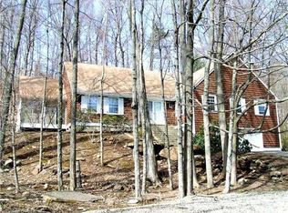 15 Arlen Way, West Hartford, CT 06117