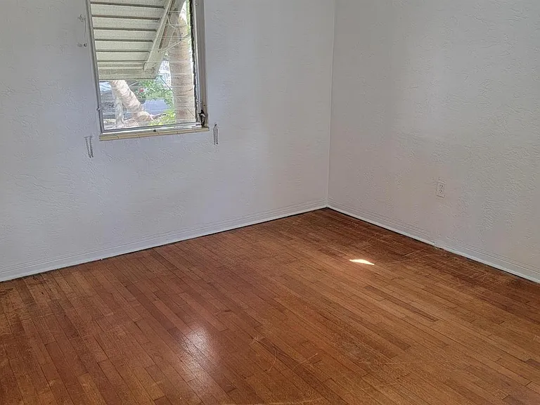 Garfield St — Photo 11