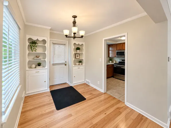3770 Brewster St, Dearborn, MI 48120