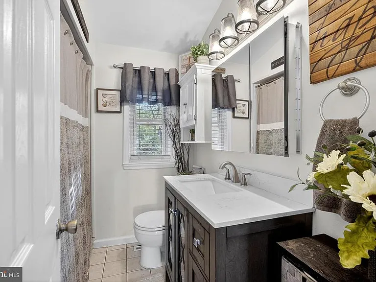 525 N Coles Ave — Photo 16