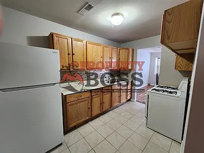 2039 Kentucky St — Photo 8