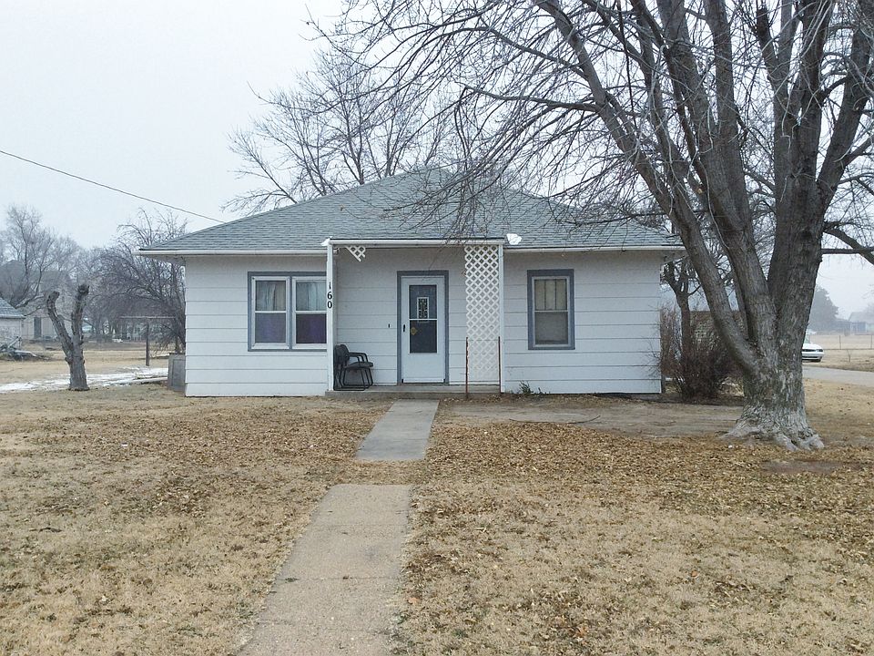 2nd image of 160 Main St
