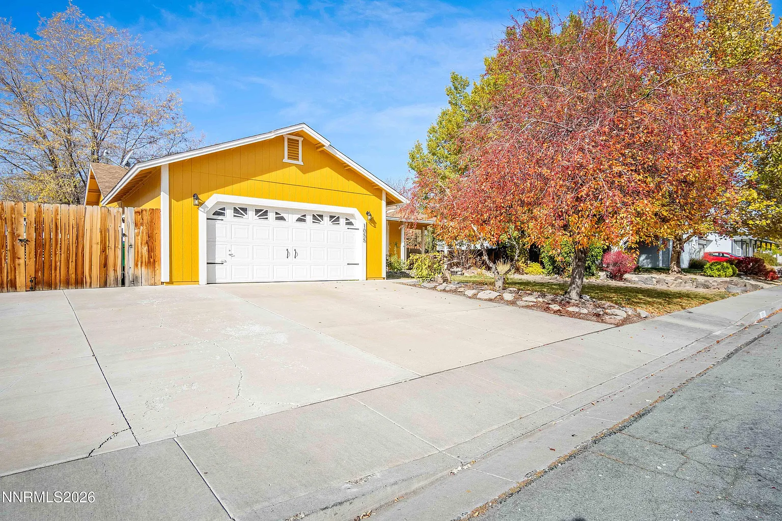 1055 Spoonbill Dr photo 1
