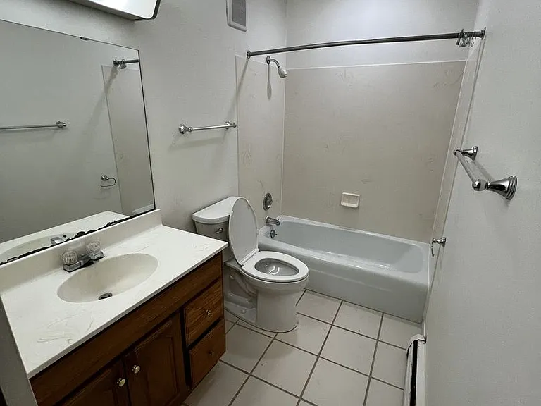Spartan Drive Apartments — Photo 24