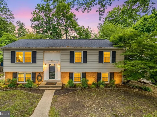 3900 Flagstone Ter, Alexandria, VA 22306