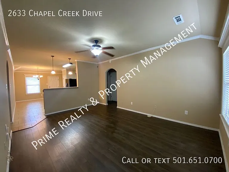 2633 Chapel Creek Dr — Photo 3