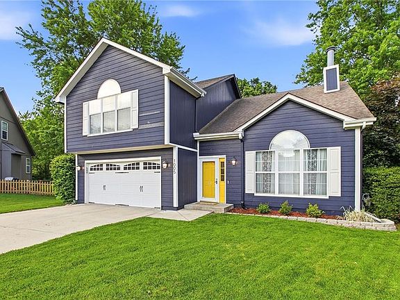 3rd image of 1005 NW Pennington Pl