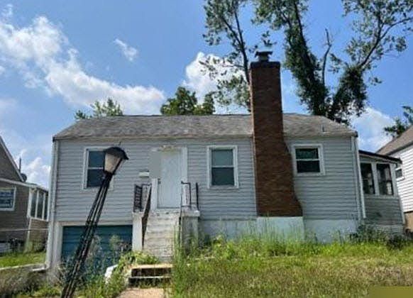 1st image of 7428 Chandler Ave