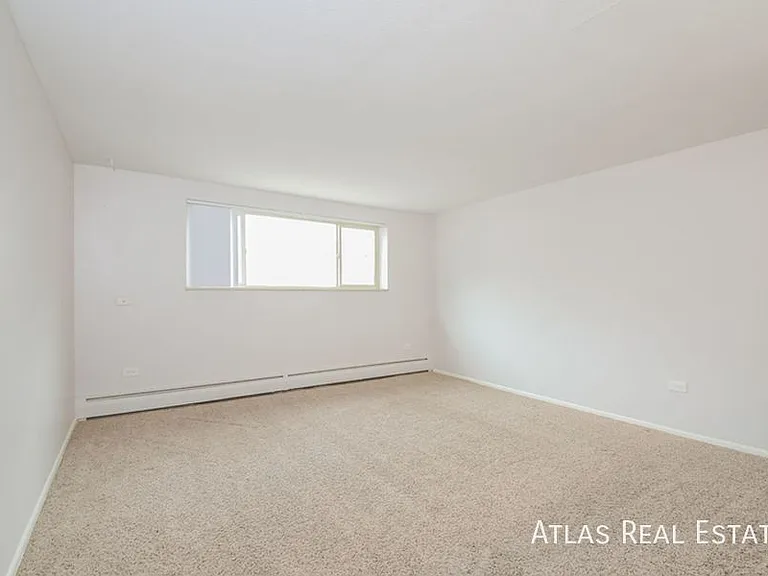 4993 N King St #302 — Photo 6