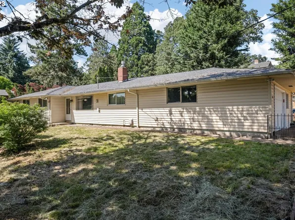 15921 Oatfield Private Drive Rd, Portland, OR 97267
