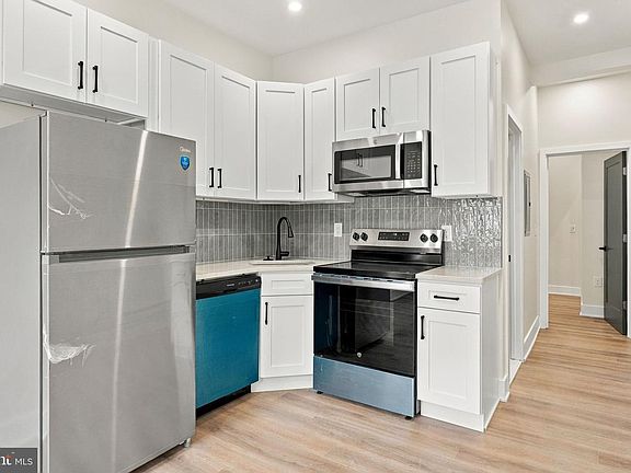 4th image of 3047 N 10th St