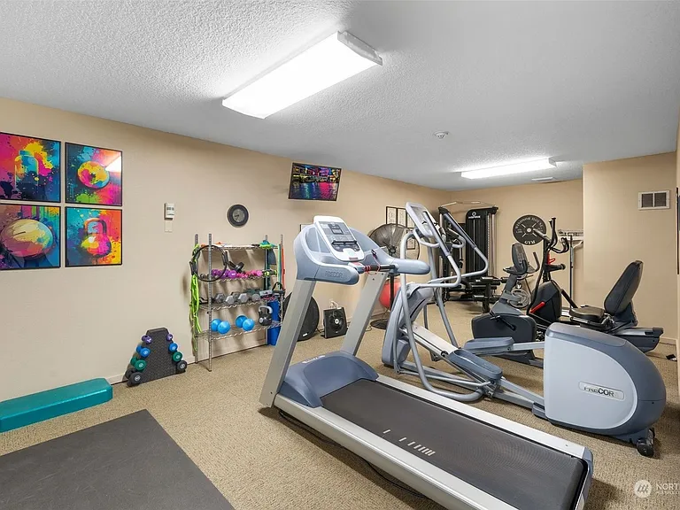401 100th Ave NE #107 — Photo 16