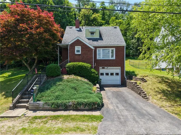1612 Summit St, White Oak, PA 15131