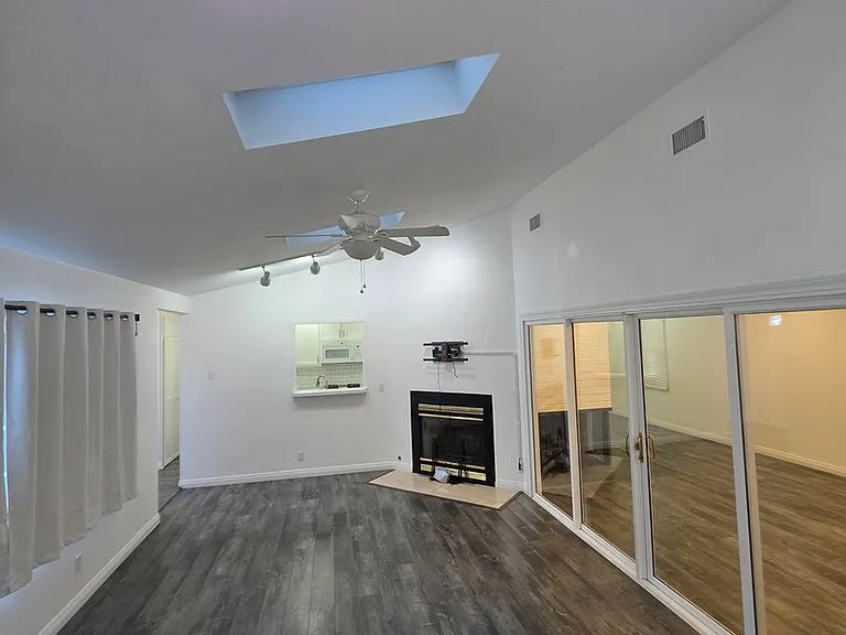 11324 Whitley St — Photo 12