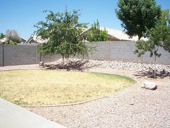 5th image of 2719 S Sawyer Cir