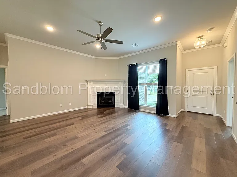 6316 E 146th St S — Photo 5