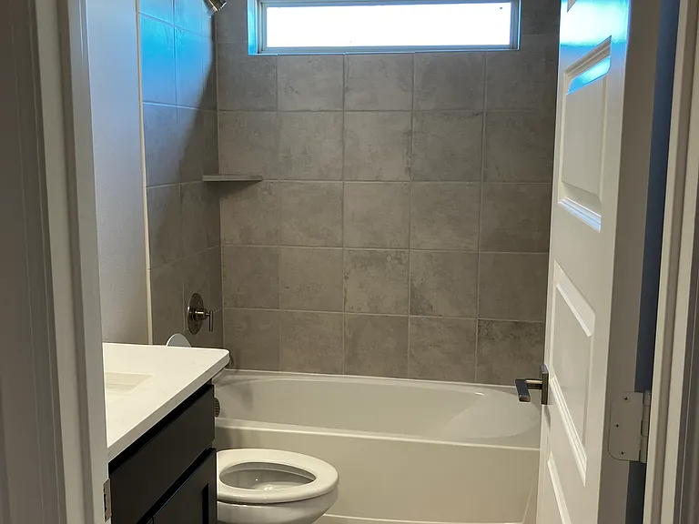 natural light is always a plus in a bathroom