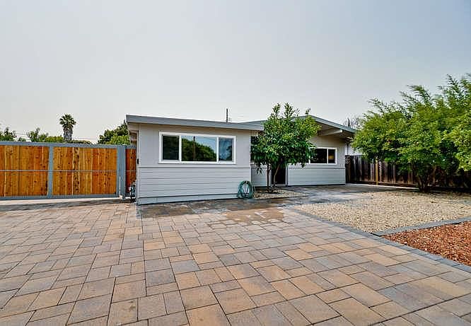 1st image of 819 Leong Dr