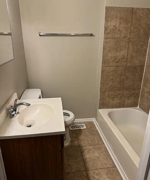 3047 Alston Dr — Photo 9