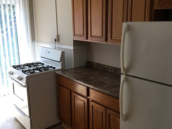 5th image of 342 Bryant St APT 6