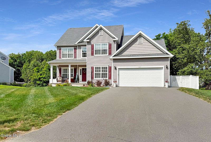2nd image of 905 Ridgeview Circle