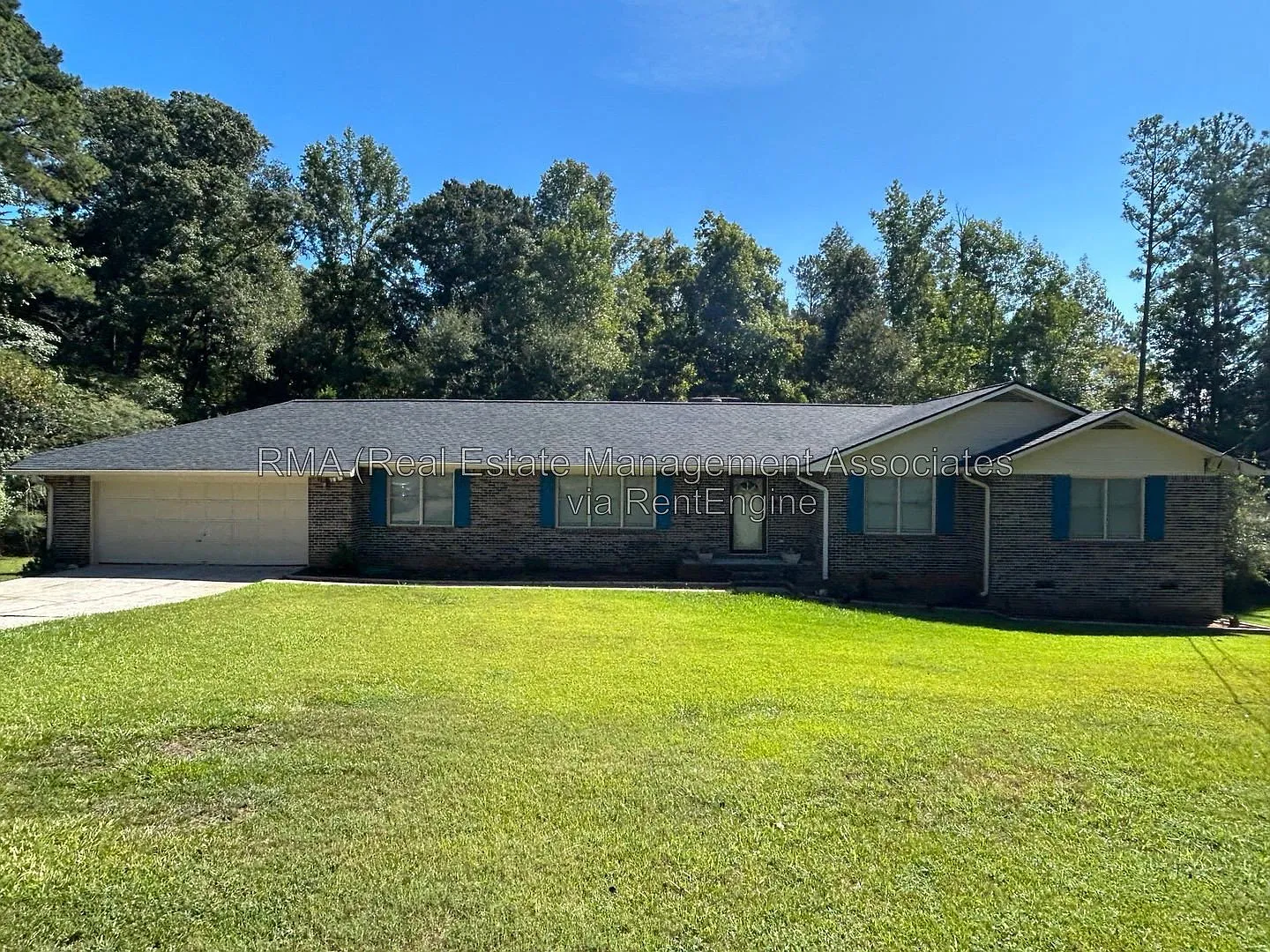 3 bed, 2.0 bath, 1993 sqft, $1,800 — Photo 1
