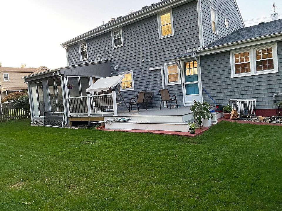 203 Lincoln Ave, Barrington, RI 02806 Zillow