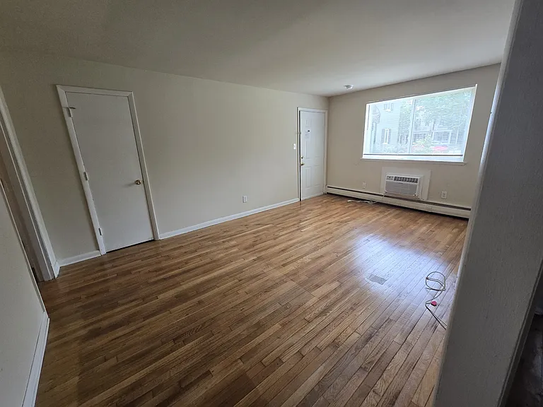 3206 Ellwood Ave #C — Photo 5
