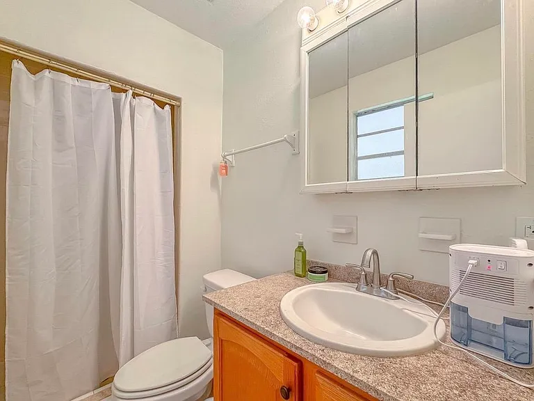 2034 Harriet Dr — Photo 18