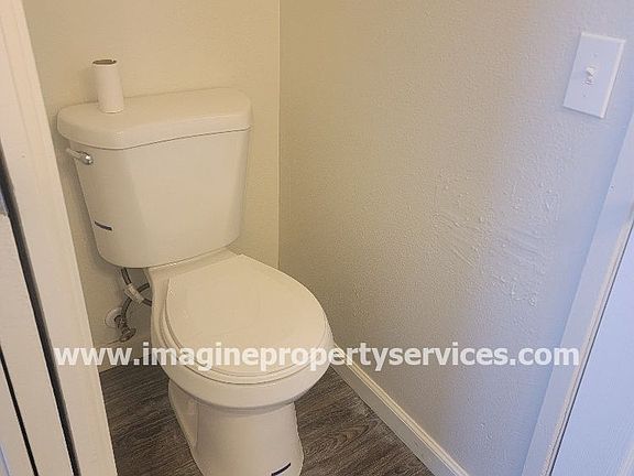 5th image of 125 East St