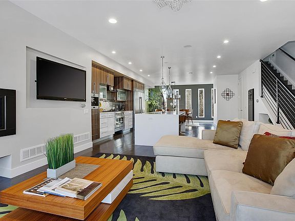 5th image of 3432 W 18th Ave