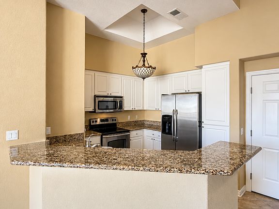 3rd image of 9293 Regents Rd #C404