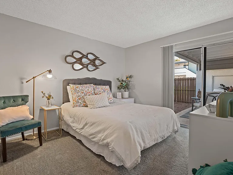 Brookwood Apartments — Photo 10