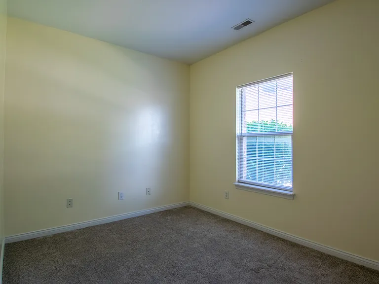 1st bedroom