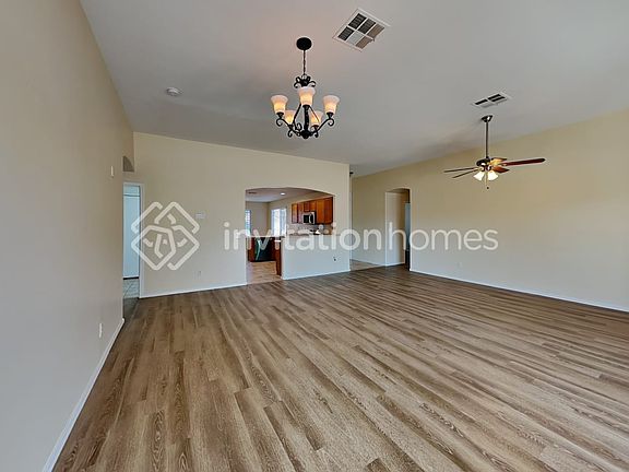 4th image of 15001 W Crocus Dr