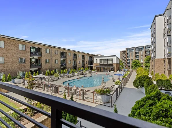 200 Manufacturers Rd APT 317, Chattanooga, TN 37405
