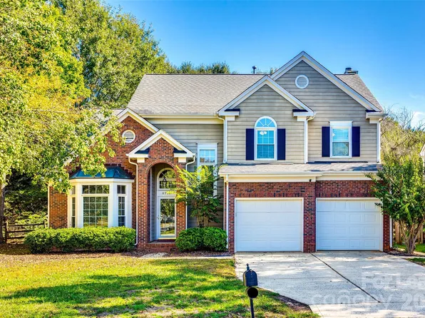 8530 Walsham Dr, Charlotte, NC 28277