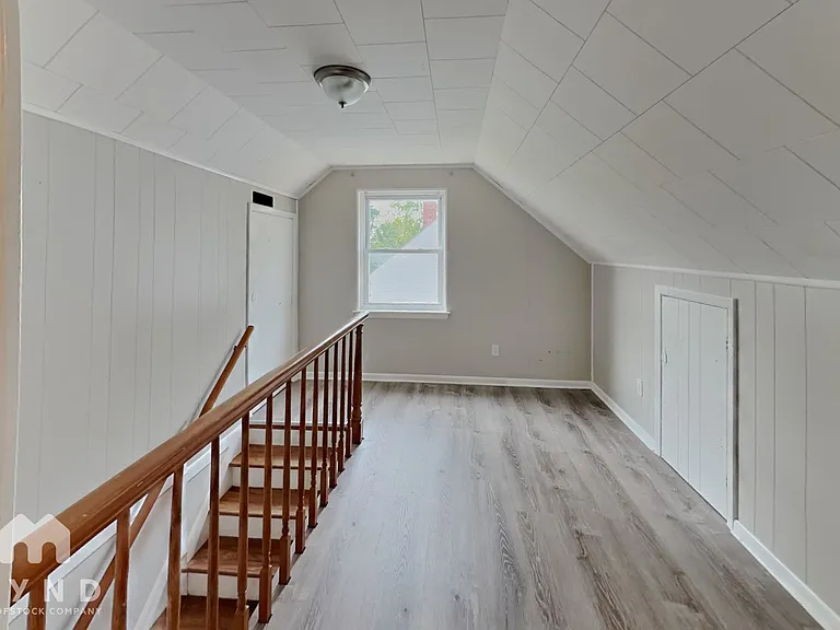 3420 Medina Ave — Photo 10