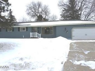 1305 Ridgeway Dr SW, Alexandria, MN 56308