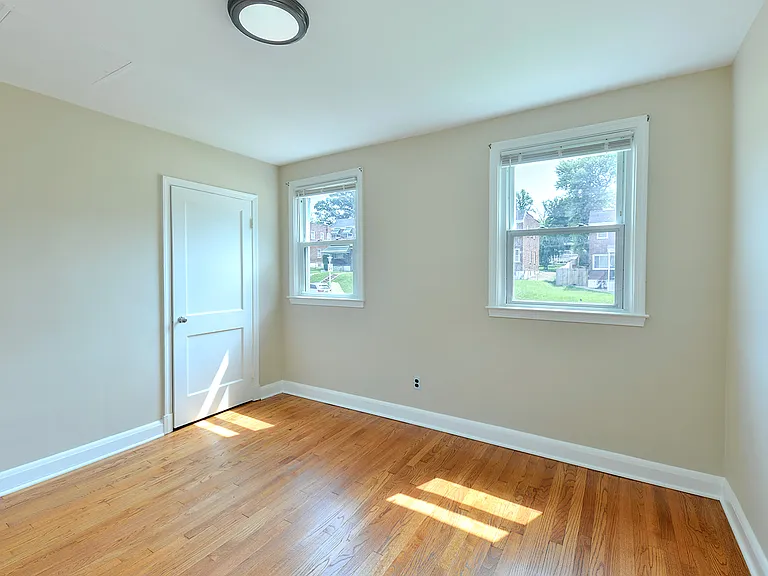 5618 Belleville Ave — Photo 20