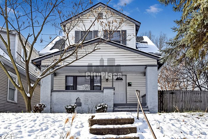 1st image of 1320 N Beville Ave