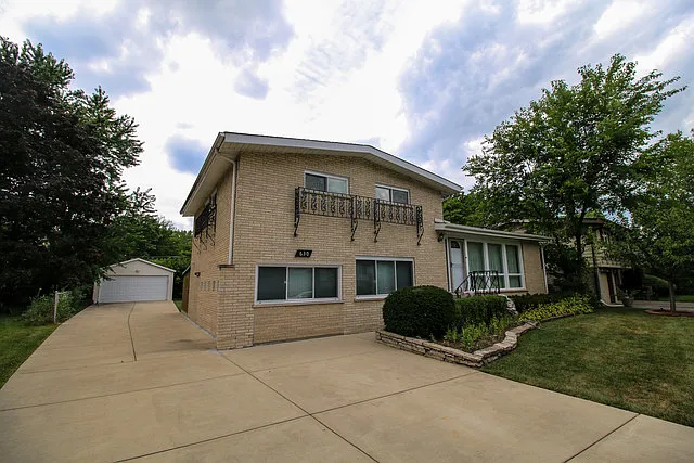 630 Clearview Dr photo 1