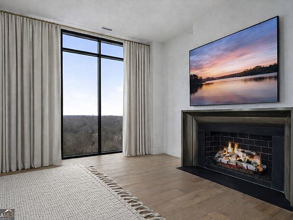 5th image of 2425 Peachtree Rd #1806