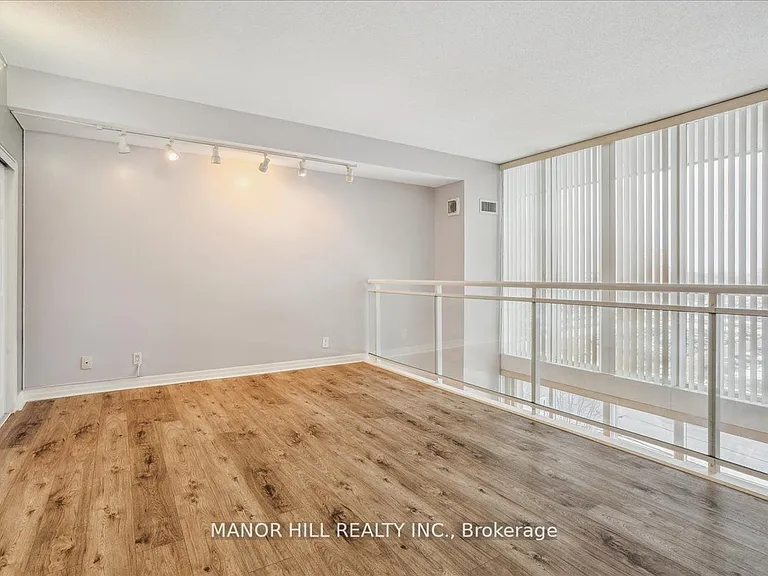 220 Burnhamthorpe Rd W #513 — Photo 16