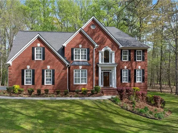 5040 Woodlong Ln, Cumming, GA 30040