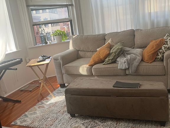 2nd image of 34 Parmenter St #3