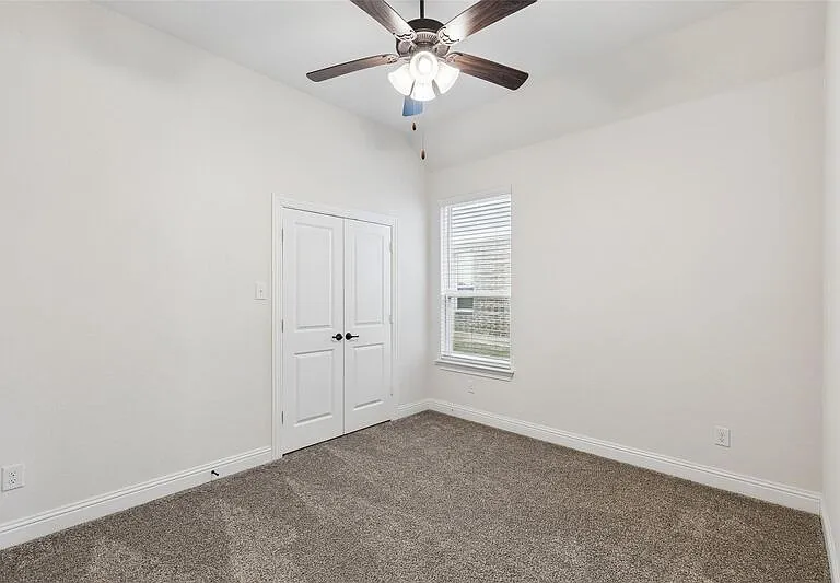 2513 Loudon St W — Photo 28