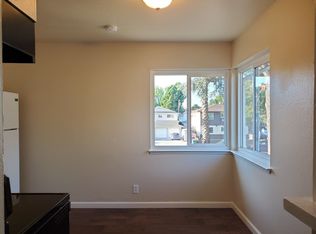 3220 Williamsburg Dr APT 4, San Jose, CA 95117